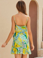 Grünes, figurformendes, enges Kleid